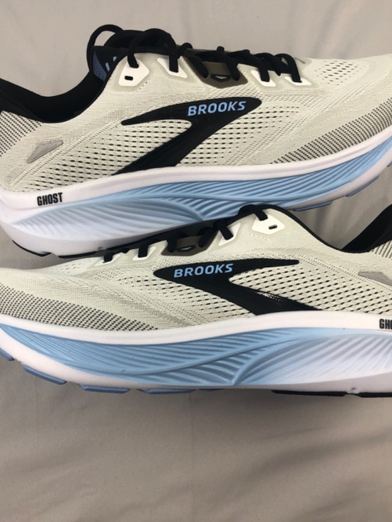 NIB Brooks Ghost 18 Wh/Blk/Open Air Mens Sneakers 110493-1D-172 Size 14D main image 11